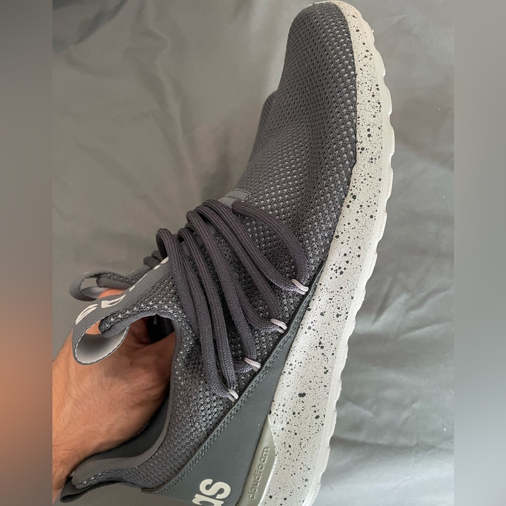 ADIDAS Run SHOES - Picture 3 of 10